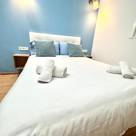 Pamis Apartament Sants, バルセロナ エクステリア 写真
