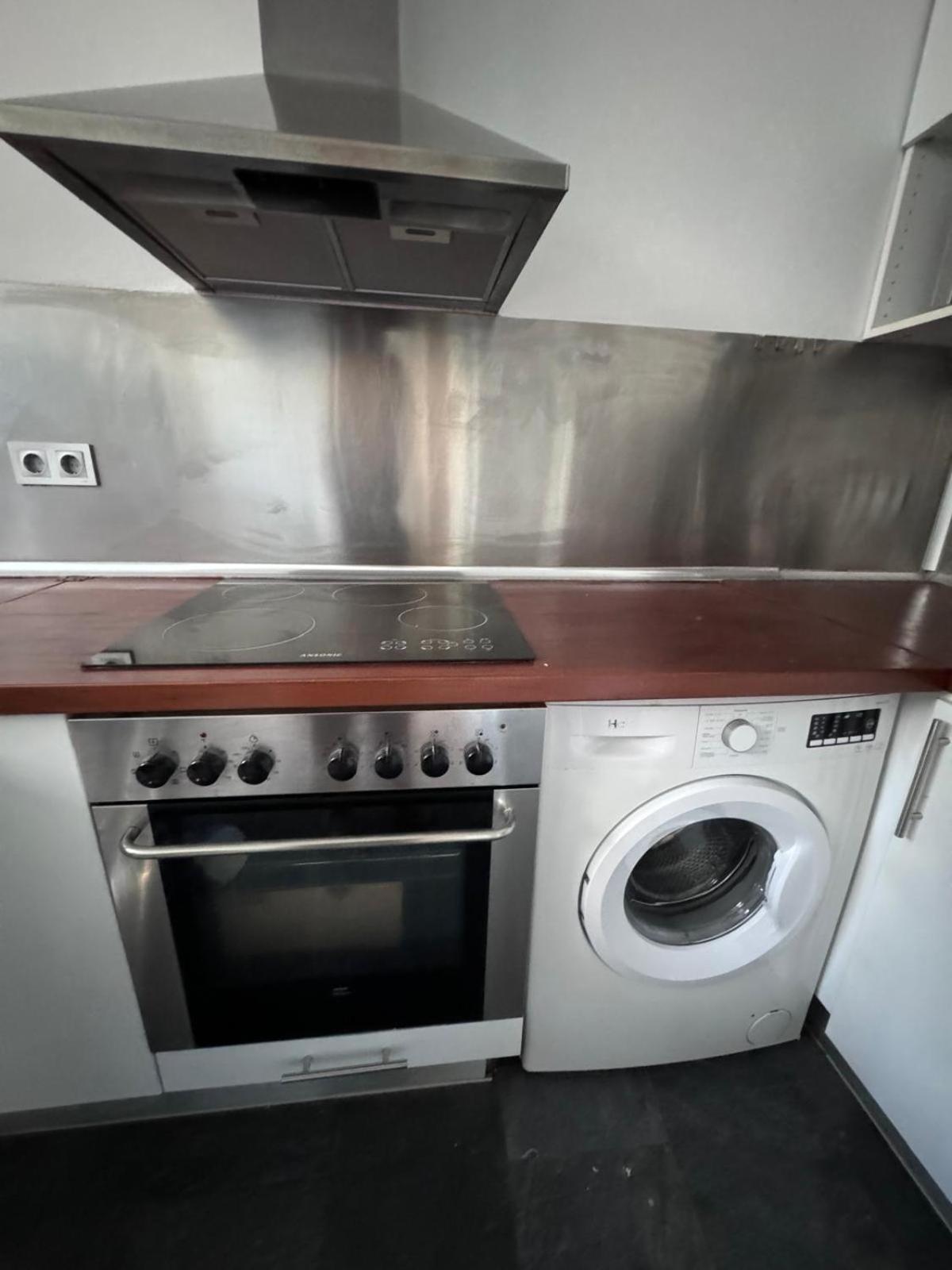 Pamis Apartament Sants, バルセロナ エクステリア 写真